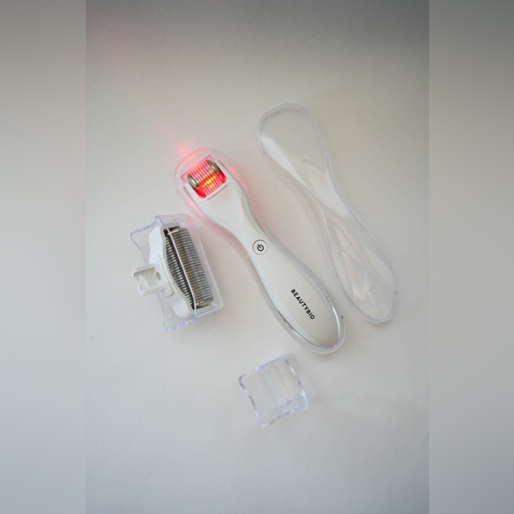 BeautyBio GloPRO Facial Microneedling Device